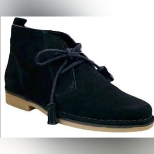 Tommy Bahama Evert Black Suede Leather